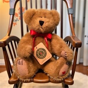 Vintage Boyd’s Bear Yukon Canadian Jointed Collector Teddy Bear